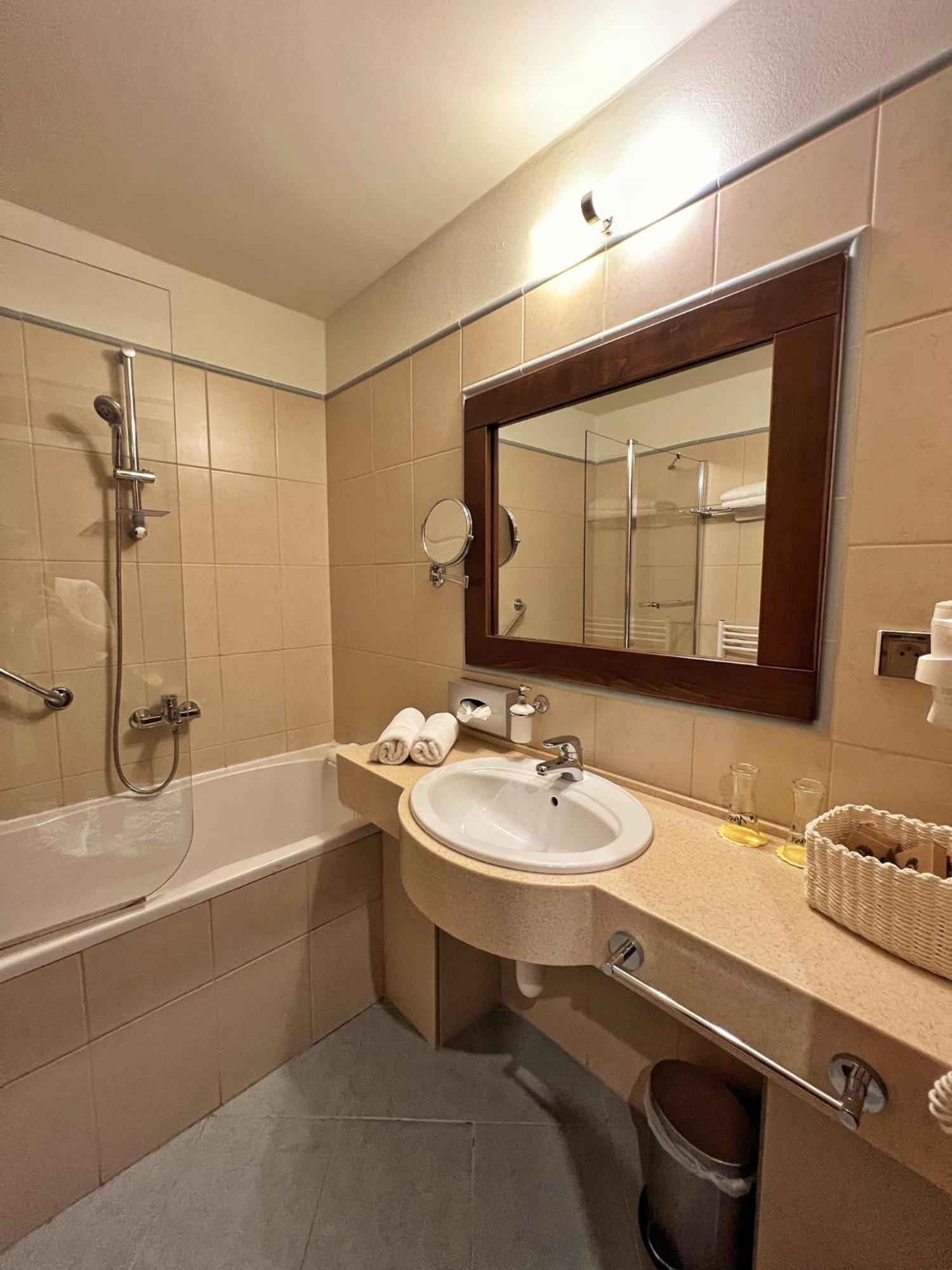 President Hotel Montfort Ždiar Eksteriør billede